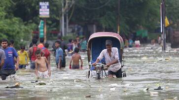 Uttar Pradesh heavy rain dead injured Shahjahanpur hospital damaged