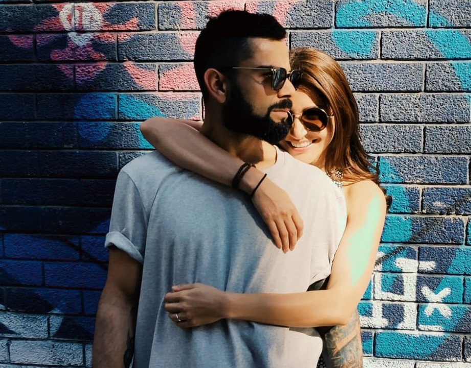 Anushka Sharma Hilariously Asks husband Virat Kohli To Hit A Boundary this video goes viral