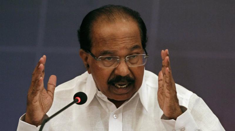 Former MP Veerappa Moily Talks Over Petrol Price grg