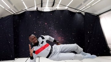 Usain Bolt sprints in zero gravity