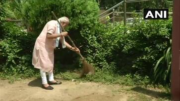 Narendra Modi Swachhata Hi Seva school cleaning delhi Baba Sahib Ambedkar Higher Secondary School