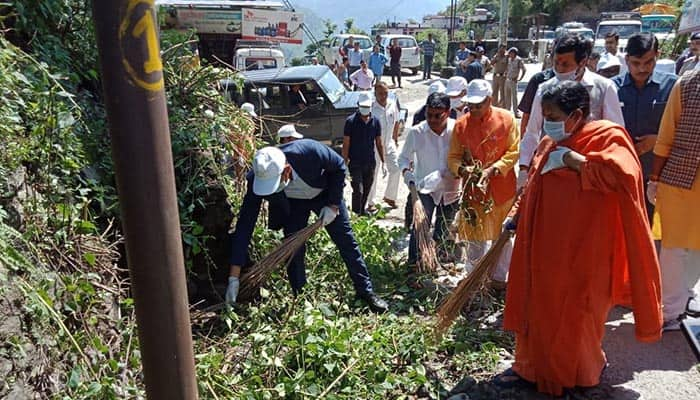 Uma start 'Swachhata Hi Seva Movement'from Guptkashi