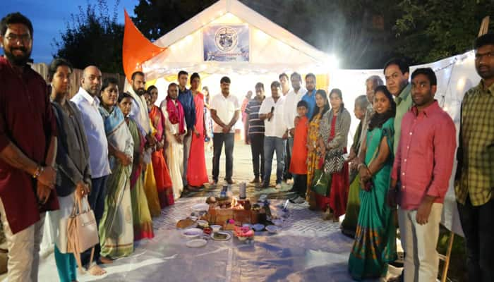 trs uk committee perform lakshmi ganapathi homam for TRS to win elections