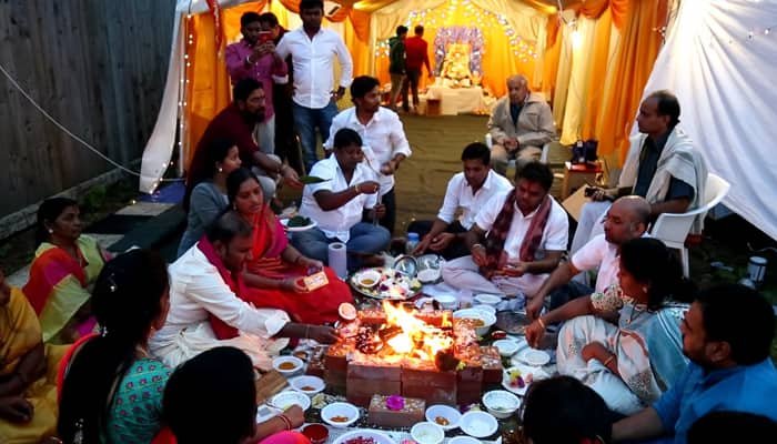 trs uk committee perform lakshmi ganapathi homam for TRS to win elections