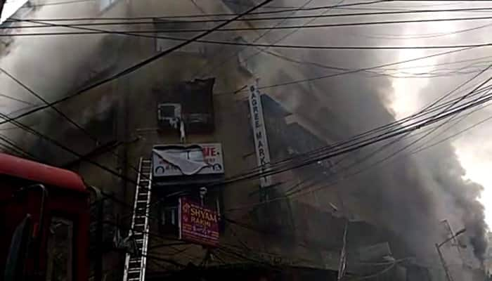 Fire breaks out kolkata bagri market canning street Bengal