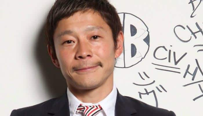 japanese billionaire yusaku maezawa  will be the spacex s passenger to moon