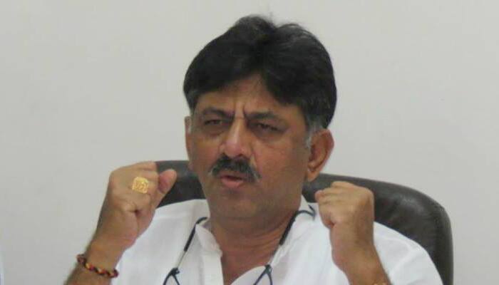 Karnataka Congress: Is DK Shivakumar trying to edge past former Chief Minister Siddaramaiah?