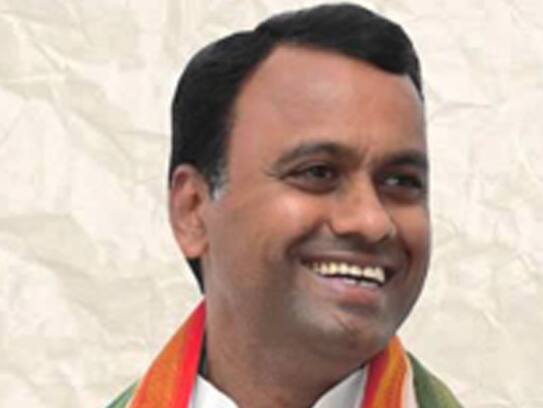  Former MLA Komatireddy Rajagopal Reddy asks Congress leadership Two Assembly Segments lns
