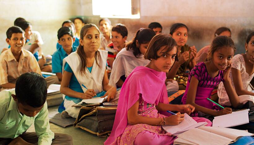 भारत में खुशहाल होता बचपन, अमेरिका ने की तारीफ