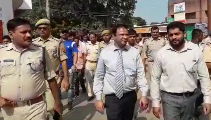 Dr Kafeel Khan Detained for Examining Kids in district hospital