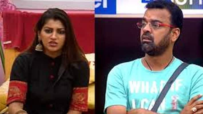 actress viji kiss the husband in bigboss show