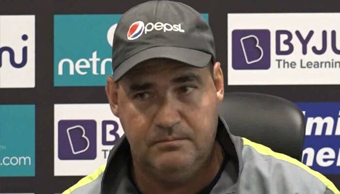 Asia Cup 2018 Pakistan suffering confidence crisis coach Mickey Arthur 9-wicket India video