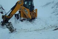 himachal pradesh rain snowfall 45-trekkers-missing 35 iit student lahaul spiti