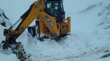 himachal pradesh rain snowfall 45-trekkers-missing 35 iit student lahaul spiti