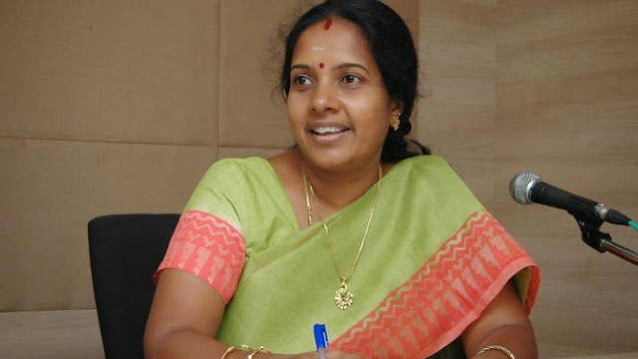 Tn urban local body elections bjp kovai south mla vanathi seenivasan goes to the poll today