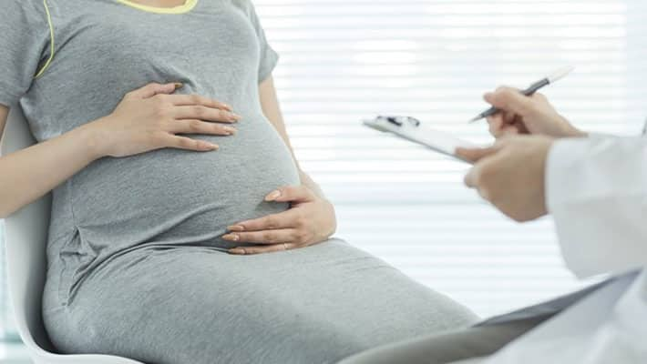 AIDS patient pregnant with a young girl