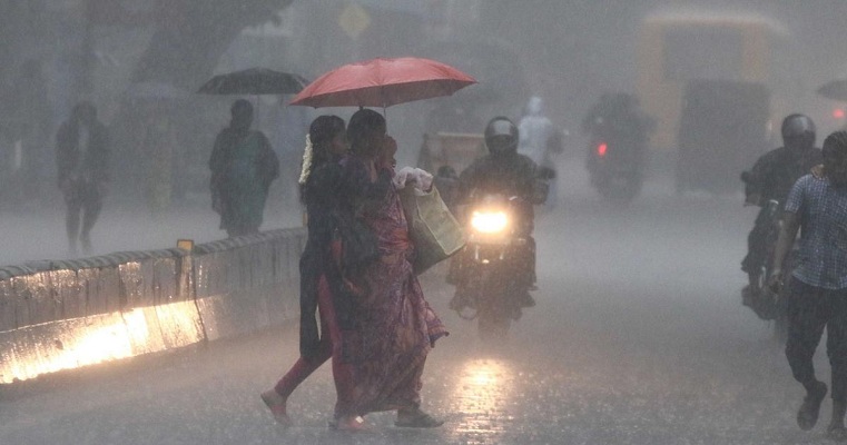 Rain forecast for Karnataka as cyclone looms