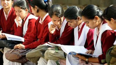 CBSE स्टूडेंट्स ऐसे करें 2021 बोर्ड एग्जाम की तैयारी, हर सब्जेक्ट के लिए अपनाएं एक्सपर्ट्स ये टिप्स