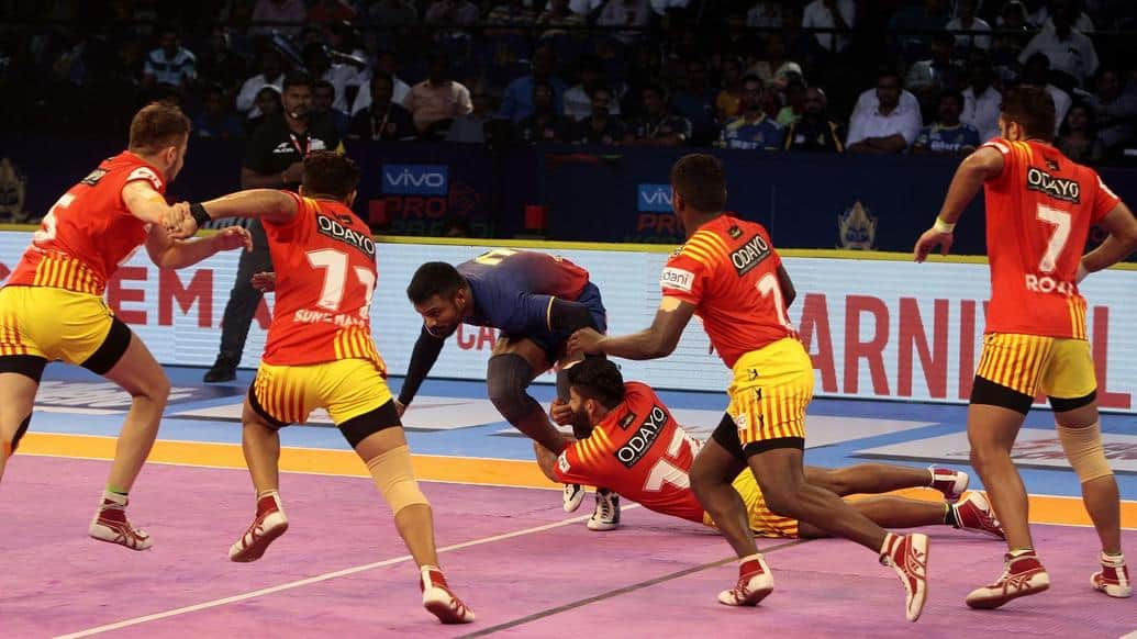 Pro Kabaddi 2018 Delhi spirited comeback helps them salvage a tie against Gujarat