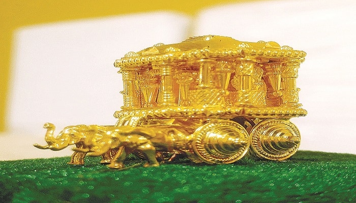 A Famouse Hampi chariot Carved by Karwar Goldsmith