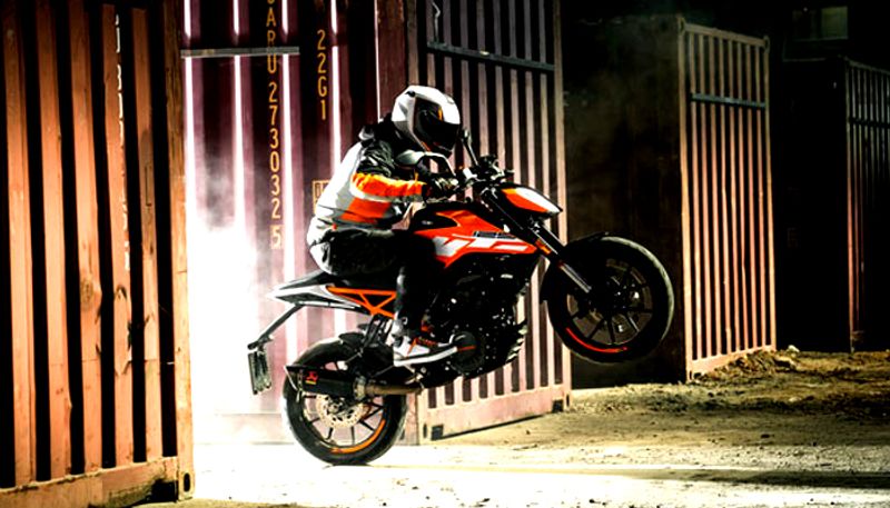 KTM 125 Duke ABS Launched In India