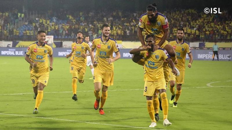 ISL 2018 Kerala Blasters vs Delhi Dynamos Match ends in 1-1 draw