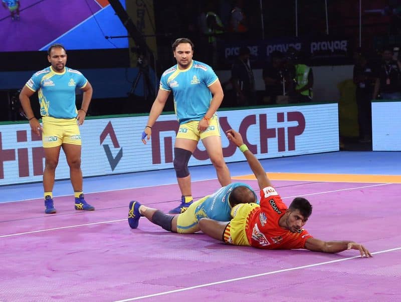 Pro Kabaddi 2018 Patna Pirates beat Jaipur Pink Panthers, Gujarat Fortunegiants defeat Tamil Thalaivas