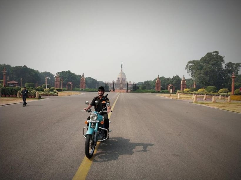 Lt Gen Satish Dua sets an example, goes home on motorcycle after retirement