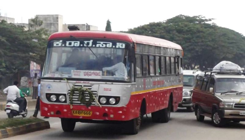 Davanagere Students Demand More KSRTC Busses