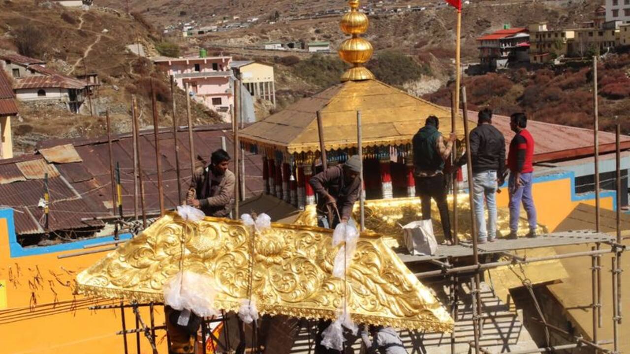 धनतेरस पर बद्रीनाथ को मिली सोने की छत