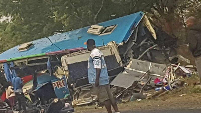 Zimbabwe bus accident...47 people kills