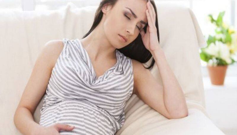 How To Stop Vomiting During Pregnancy - Top 5 Home Hacks