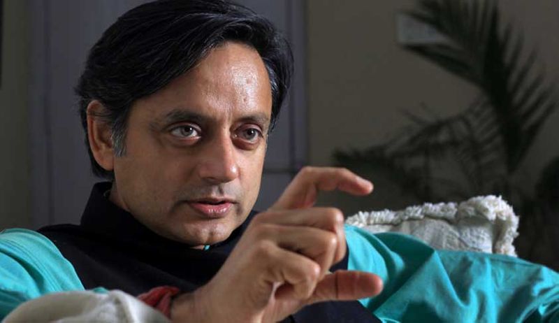 Sasi tharoor makes mistake in his tweet