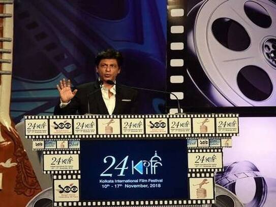 SHAHRUKH KHAN TAKE PART IN INTERNATIONAL FILMFARE AWARD SHOW