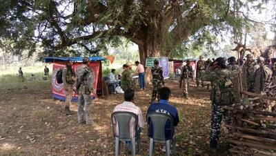 छत्तीसगढ़ में नक्सलियों के गढ़ में भारी मतदान