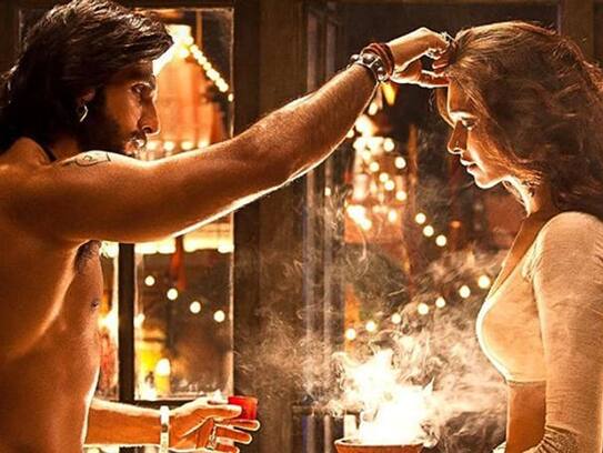 in pakistan deepveer wedding is also trending on twitter
