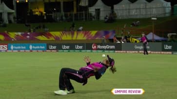 Suzie Bates' perfect juggling catch to dismiss Ashleigh Garden at Women's World T20