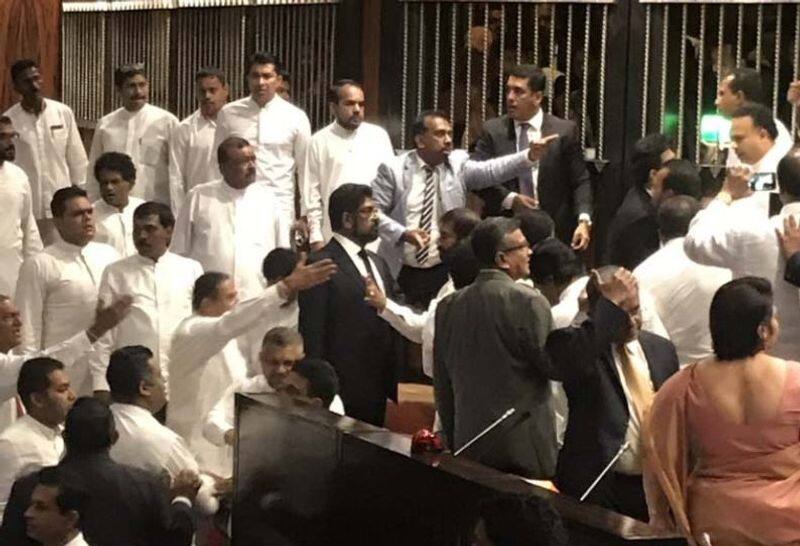 srilanka parliment fight