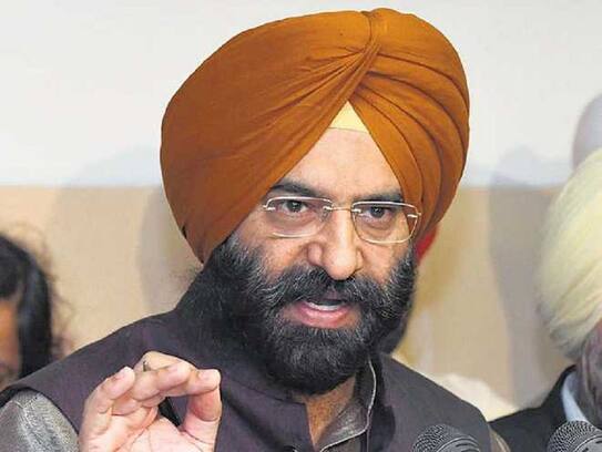 Sardaron 1984 bhool gaye ho Manjinder Sirsa in police complaint against Congress