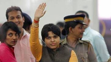 Sabarimala protest against Trupti Desai held at Mumbai airport