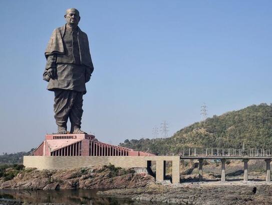 Statue of Unity: you can see it from space
