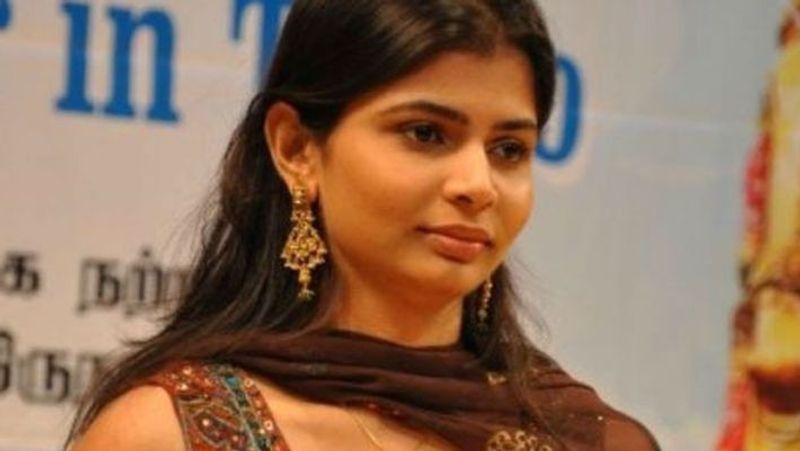 Chinmayi removed from dubbing union