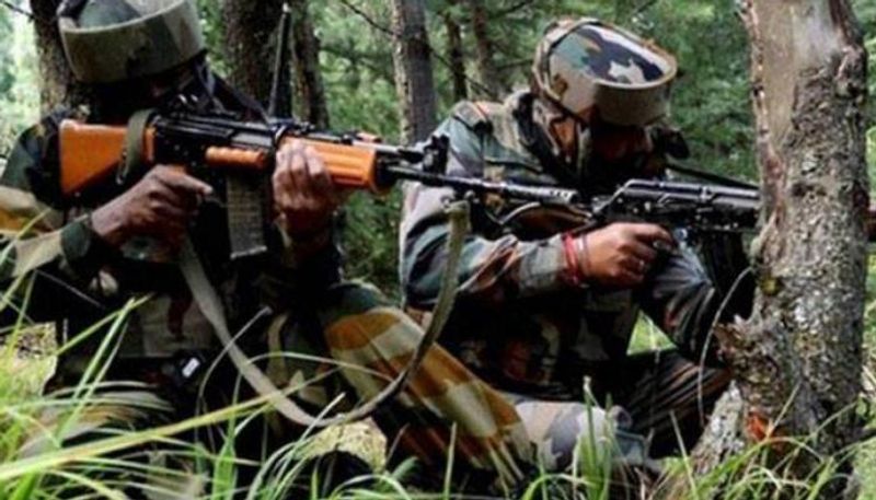 Jammu Kashmir encounter 4 jawans and policeman injured in terrorist attack