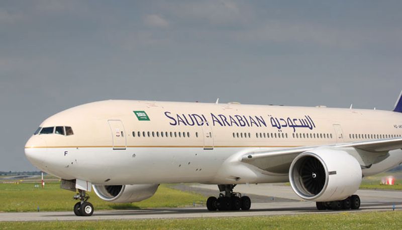 jeddah flight diverted