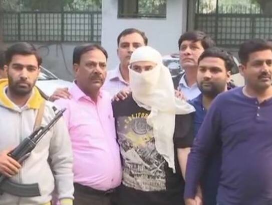Special cell(Delhi Police) arrested a Hizb operative Ansar ul Haq for his role in killing of Sub-Inspector