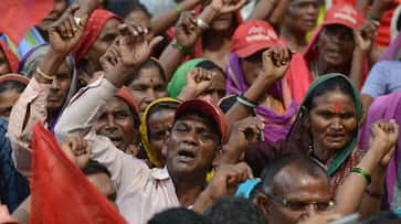 Maharashtra farmers protest drought compensation loan waiver agrarian crisis