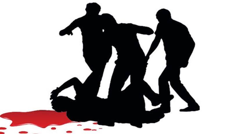 यूपी के शामली में भीड़ ने युवक को पुलिस वैन से खींचा, पीट पीटकर मार डाला