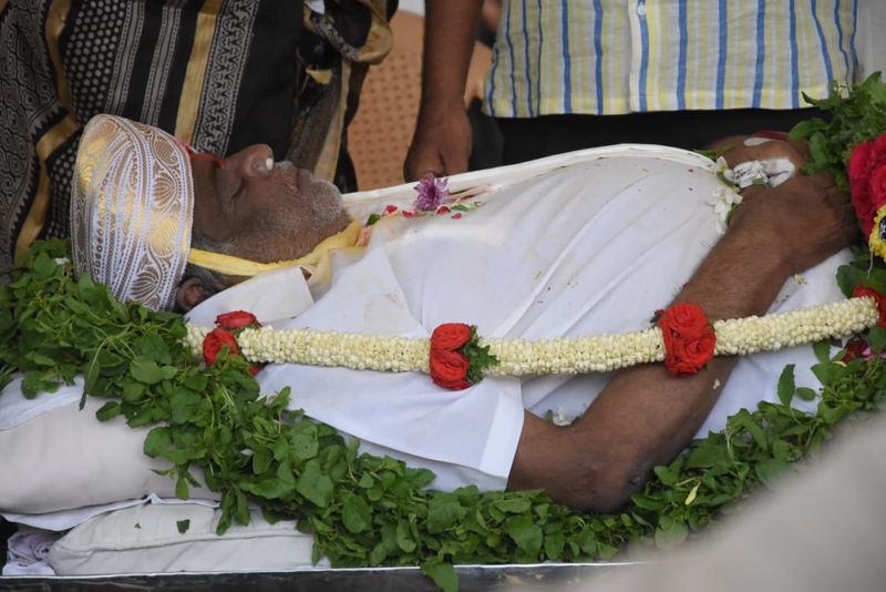 Ambareesh dead body to be transferred to Mandya by air lift