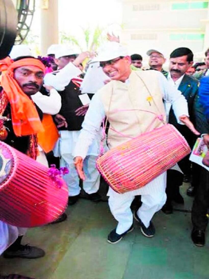 कैसे मध्य प्रदेश में बीजेपी की रीढ़ की हड्डी है आरएसएस का वनवासी कल्याण केन्द्र