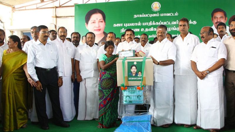 Gaja cyclone affected place...Edappadi palanisamy inspects